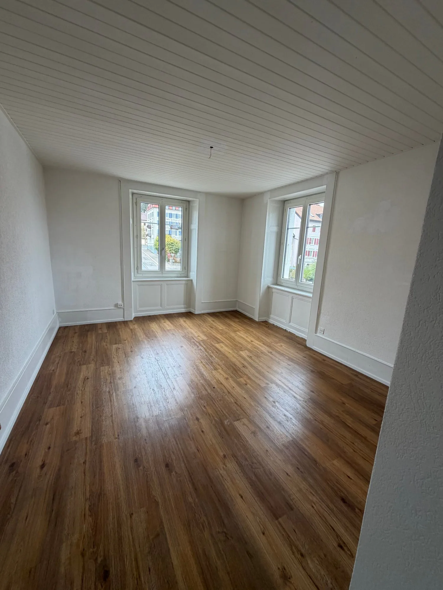 Wohnung mit 3.5 Zimmern im 3. Stock Ost