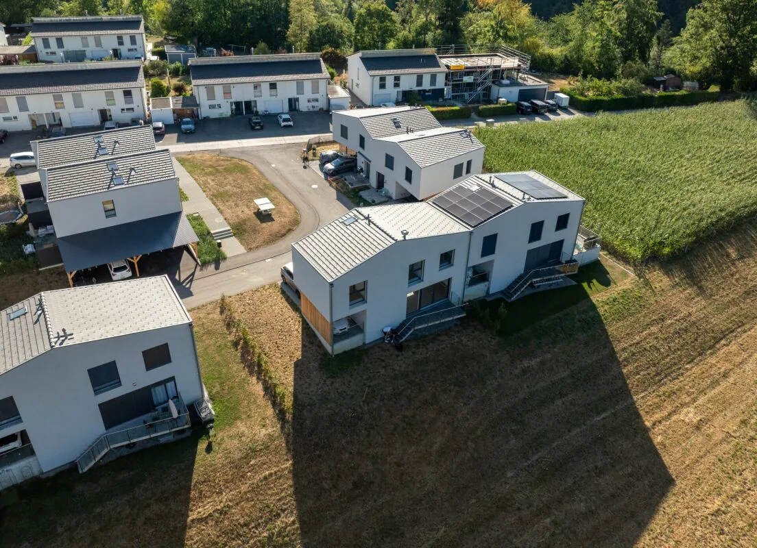 Schöne moderne Villa mit 4,5 Zimmern - ideal für eine Familie ( C1.2 )