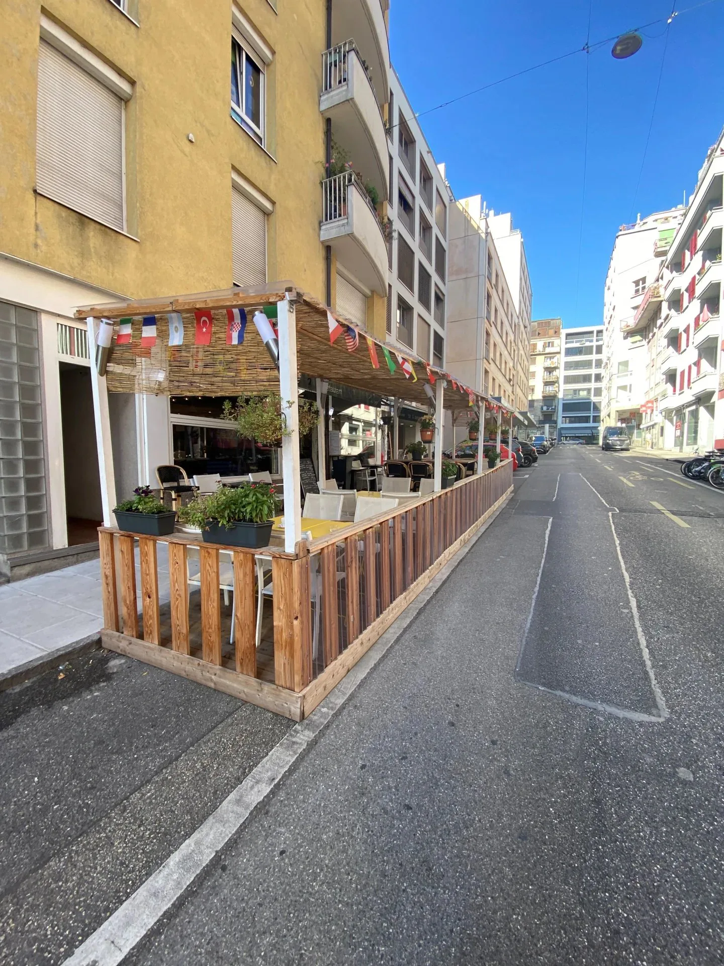 Commercial arcade for sale - Restaurant operation