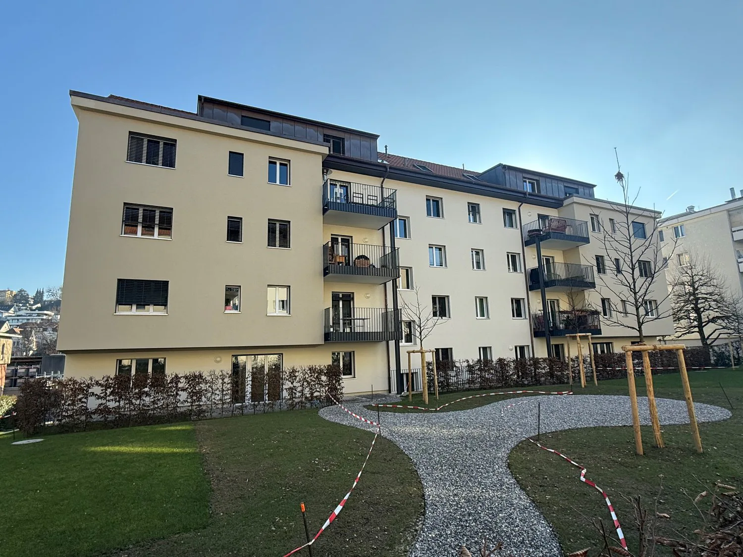 Grosszügige, helle 2.5-Zimmer Dachwohnung